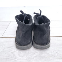Load image into Gallery viewer, Schuh Suede Desert Boots UK 5 / EU 38 Black Booties Lace Up Lined Chukka Flat