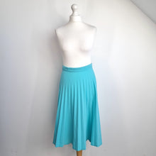 Load image into Gallery viewer, Vintage Butte Knit Skirt Pleated Turquoise Blue Knee Length A Line 70s Fits 8