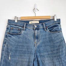 Load image into Gallery viewer, Gap Best Girlfriend Jeans W30 Light Blue Mid Rise Slim Straight Distressed