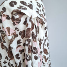 Load image into Gallery viewer, Next Leopard Print Blouse 24 Linen Blend Knitted Cream Short Sleeve Top Animal