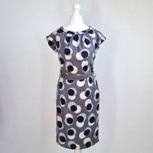 Load image into Gallery viewer, Boden Grey Silk Blend Knee Length Dress UK 8 Polka Dot Cap Sleeve Belted Shift