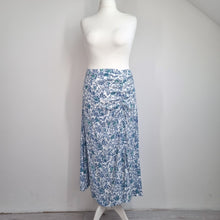 Load image into Gallery viewer, Per Una Midi Skirt 16 M&S Floral Print Blue White Gathered Slit Holiday Ruched