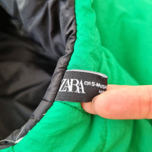 Load image into Gallery viewer, Zara Reversible Gilet Puffer Down Black Green Jacket Waistcoat Zip Small Medium