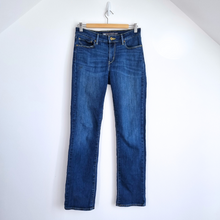 Load image into Gallery viewer, Levi's Jeans Straight Demi Curve Mid Rise Dark Blue Indigo Stretch 8 W29 L32