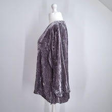 Load image into Gallery viewer, Bella Donna Crushed Velvet Top Blouse Lilac Long Sleeves Boho Tunic 12 14 16