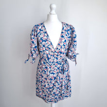 Load image into Gallery viewer, Zara Wrap Dress Mini Floral Print Poppy Blue Red Bows Lined Casual Cotton XS