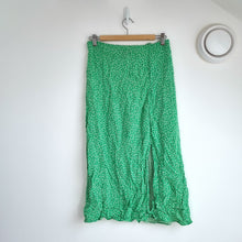 Load image into Gallery viewer, Bundle Clothes UK 12 XS 5 Pieces Ladies M&S Gap Jeans Shorts Casual Job Lot