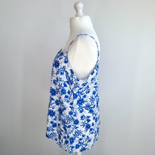 Load image into Gallery viewer, M&S Pure Linen Cami Top UK 20 Floral Print Blue White Summer Vest Tank Cruise