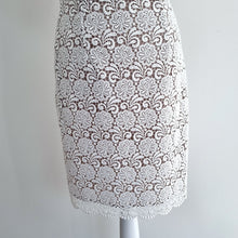 Load image into Gallery viewer, Reiss Dress Lace Shift Off White Nude Lining Swift Scalloped Cocktail Floral 8