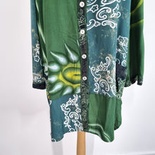 Load image into Gallery viewer, Batik Tunic Blouse Top One Size Green Tie-Dye Indonesia Pockets Long Sleeve Boho