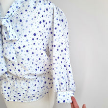 Load image into Gallery viewer, Vintage Hamells 80s Blouse White Purple Polka Dot Pussy Bow Tie Peplum 12 Petit