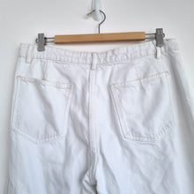 Load image into Gallery viewer, Zara Jeans Off-White UK 14 Kick Flare High Rise Ankle Denim Summer Trousers EU42