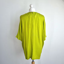 Load image into Gallery viewer, Alysi Chocolat Blouse Lime T-shirt Dolman Short Sleeves Tunic Chartreuse UK 10