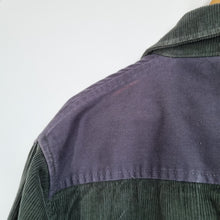 Load image into Gallery viewer, Howies Corduroy Mens Shirt XL Overshirt Jacket Green Pockets Shacket 100% Cotton