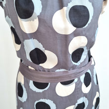 Load image into Gallery viewer, Boden Grey Silk Blend Knee Length Dress UK 8 Polka Dot Cap Sleeve Belted Shift