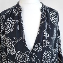 Load image into Gallery viewer, Whistles Dress Pockets Black White Floral Print Tunic Shift Oversized Small