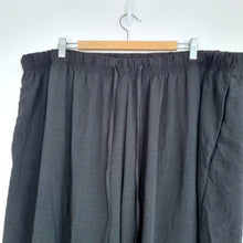 Load image into Gallery viewer, Yours Wide Leg Trousers 26 28 Plus Size Black Pockets Palazzo Elastic High Waist
