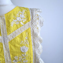 Load image into Gallery viewer, Zara Woman Embroidered Top Yellow Blouse Lace Floral Sleeveless Summer Medium