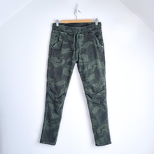 Load image into Gallery viewer, Meek Boutique Jeans Joggers Camouflage Print Large Green Stretch Skinny Casual