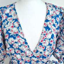 Load image into Gallery viewer, Zara Wrap Dress Mini Floral Print Poppy Blue Red Bows Lined Casual Cotton XS
