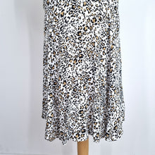 Load image into Gallery viewer, M&amp;S Tea Dress Leopard Print UK 14 Peter Pan Collar Viscose Smock Animal Skater
