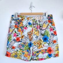 Load image into Gallery viewer, Franklin &amp; Marshall Swimming Shorts Men Small Hawaiian Floral USA Map Lined
