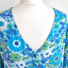 Load image into Gallery viewer, Anorak Retro Floral Blouse UK 16 Button Front Turquoise Blue Peasant Top Viscose

