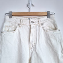 Load image into Gallery viewer, We The Free People Jeans Ripped Off-White Ankle W26 Wide Leg Button High Rise

