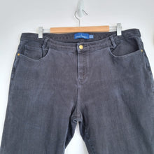 Load image into Gallery viewer, Seasalt Cornwall Lamledra Jeans UK 18 Straight Black Stretch High Rise Cropped
