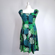 Load image into Gallery viewer, Collectif Dress A Line Monstera Leaf Dolores Stretch Retro Cotton Midi 50s 18
