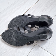 Load image into Gallery viewer, Hotter Surabaya Wedge Sandals UK 6 Black Leather Comfort Gladiador Fishermen
