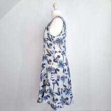 Load image into Gallery viewer, Brora Dress 100% Linen Floral Print A Line Sleeveless Blue Grey Casual Knee 18
