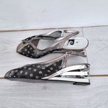 Load image into Gallery viewer, Vintage Pierre Cardin Shoes Sandals Women Mesh Metal Heel Slingback 39 UK 6
