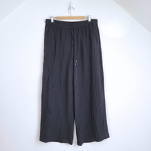 Load image into Gallery viewer, M&amp;S Per Una Trousers Wide Leg 16 Cheesecloth Black Palazzo High Rise 100% Cotton
