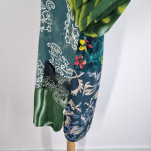 Load image into Gallery viewer, Batik Tunic Blouse Top One Size Green Tie-Dye Indonesia Pockets Long Sleeve Boho
