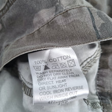 Load image into Gallery viewer, Airwalk Shorts Camouflage Print Cargo Men&#39;s Khaki Green 100% Cotton Bermuda XXL
