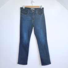 Load image into Gallery viewer, Levi&#39;s Shaping Straight Jeans W 31 Ladies 314 Dark Blue Mid Rise Stretch Denim
