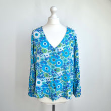 Load image into Gallery viewer, Anorak Retro Floral Blouse UK 16 Button Front Turquoise Blue Peasant Top Viscose

