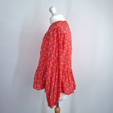 Load image into Gallery viewer, M&amp;S Per Una Blouse UK 14 Red Ditsy Floral Peasant Peplum Long Sleeve Cotton Boho

