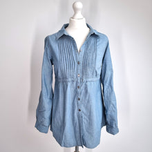 Load image into Gallery viewer, Mudd &amp; Water Denim Shirt UK 12 Blue Chambray Pintuck Button Front Long Sleeves
