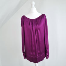 Load image into Gallery viewer, DVF 100% Silk Blouse Purple Diane Von Furstenberg Top Long Sleeves Elliman 6 8
