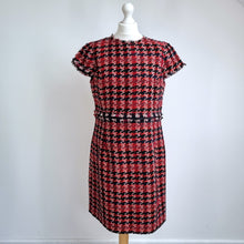 Load image into Gallery viewer, Hobbs London Tweed Dress UK 14 Red Black Houndstooth Bouclé Shift Occasion Work
