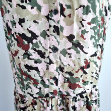Load image into Gallery viewer, Hush Dress Camouflage Print Skater Tunic Khaki Green Casual Viscose Shirt 14
