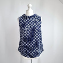 Load image into Gallery viewer, Boden 100% Linen Sleeveless Blouse Top 10 Navy Blue Floral Retro Print Button
