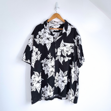 Load image into Gallery viewer, M&amp;S Hawaiian Shirt Men&#39;s Linen Cotton Black Aloha Regular Fit Short Sleeve 3XL
