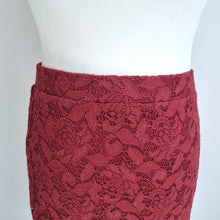 Load image into Gallery viewer, M&amp;S Lace Pencil Skirt Midi UK 16 Burgundy Limited Collection Mulberry Lined Zip
