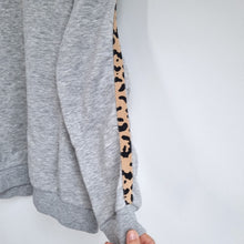 Load image into Gallery viewer, Bundle Clothes UK 14 XS 5 Pieces Ladies Superdry Linen Jeans Jumper Job Lot
