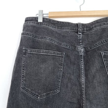 Load image into Gallery viewer, Anthropologie Jeans Wide Leg Pilcro Letterpress Black Cropped Kick Flare 32 / 16
