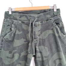 Load image into Gallery viewer, Meek Boutique Jeans Joggers Camouflage Print Large Green Stretch Skinny Casual
