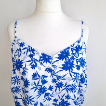 Load image into Gallery viewer, M&amp;S Pure Linen Cami Top UK 20 Floral Print Blue White Summer Vest Tank Cruise
